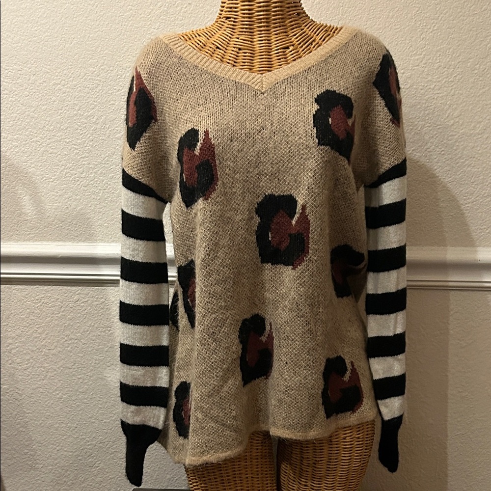 Mohair Wool Sweater Leopard Print V Neck Sweater